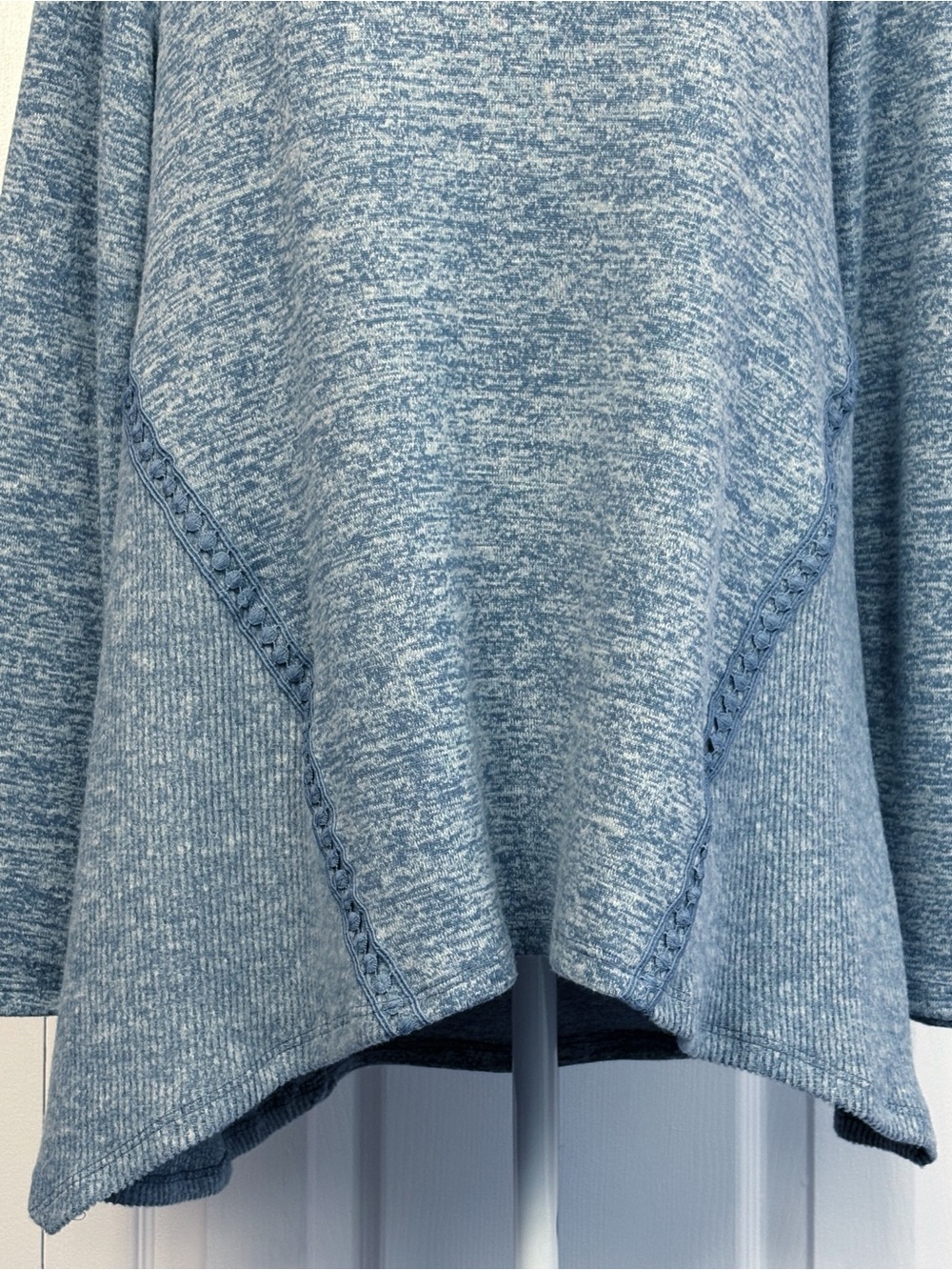NWT Cable & Gauge Smokey Blue Soft Knit Crochet Lace A-Line Top Large - Picture 9 of 16